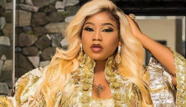 ‘Some Of Your Faves Are On This Table’ – Toyin Lawani Calls Out Married Men Sleeping Around With Men